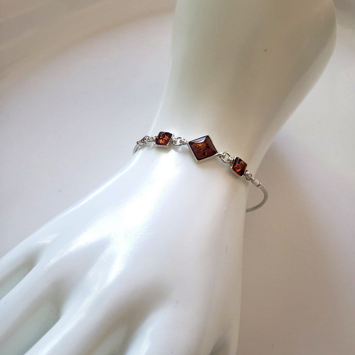 Chic Amber And Sterling Silver Women\'s Bracelet 6.5\