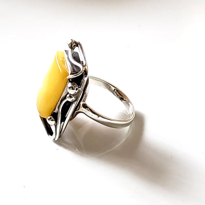 beautiful silver frame antique rectangular butterscotch amber ring 
