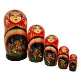 Nesting dolls red