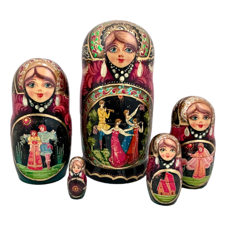 Large nesting dolls