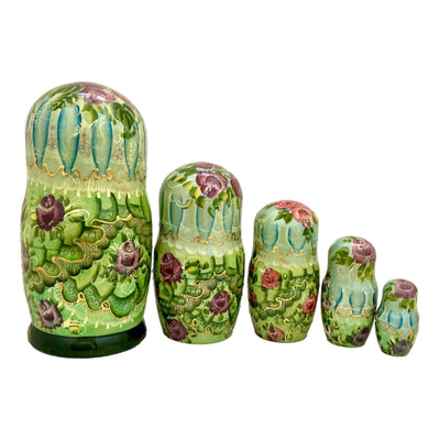 Authentic Russian nesting dolls
