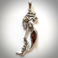 Mermaid pendant in silver and amber