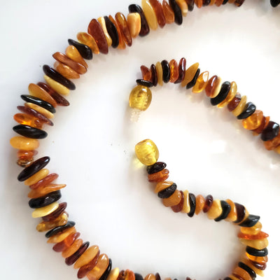 Multicolor chips amber beads