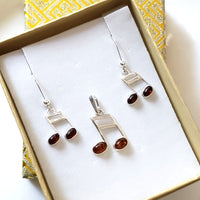 silver music note earrings pendant jewelry set  in box