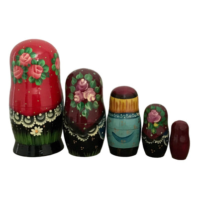 Traditional family nesting dolls 