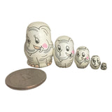 Miniature russian nesting dolls 