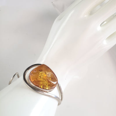 Modern Oval Honey Amber Cuff Bracelet in Silver Frame BuyRussianGifts Store