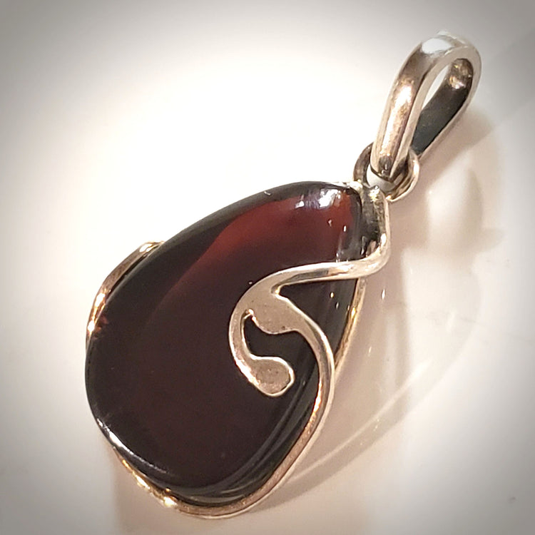 modern red cherry amber pendant in siver
