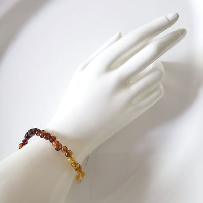 multicolor amber stretchable bracelet 
