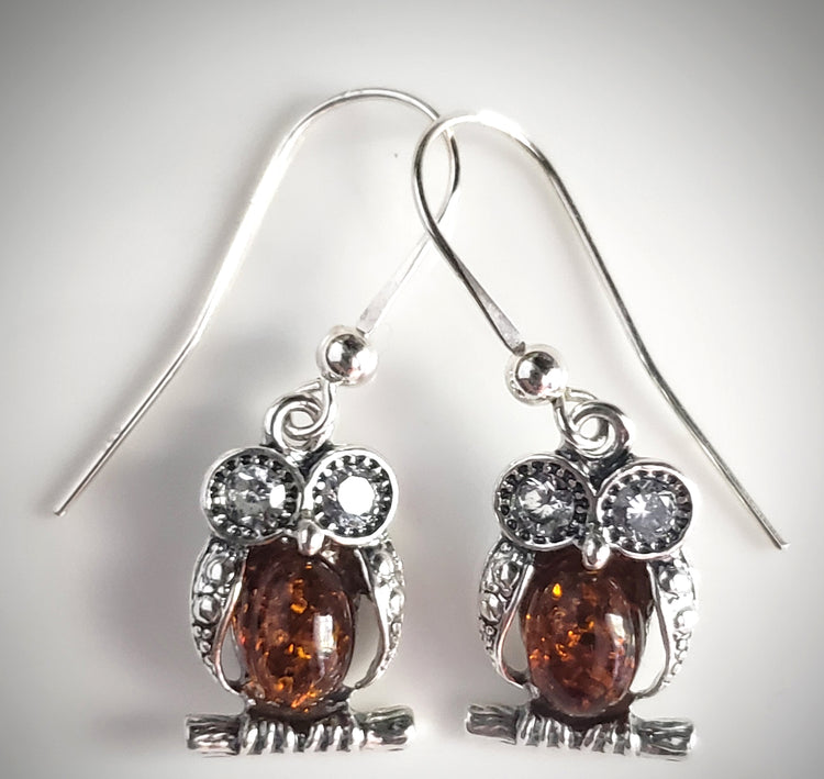 Silver 0wl earrings with crystal eyes and amber