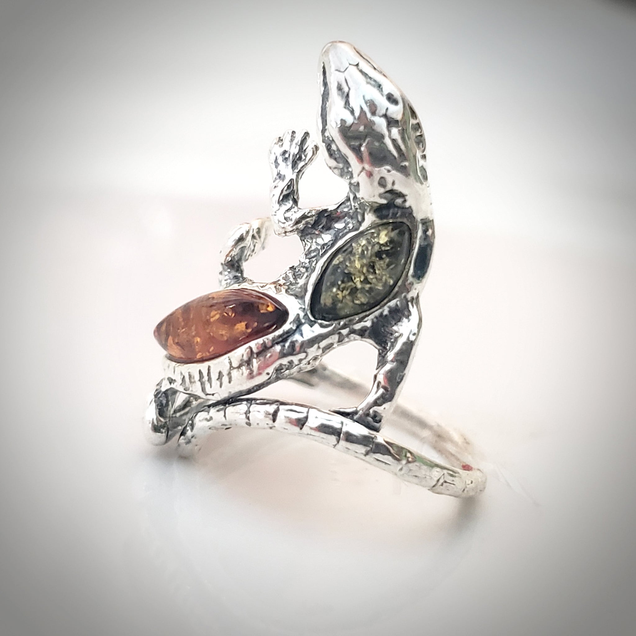 Russian amber Buy Sterling Silver Gecko Lizard Adjustable Ring Russian amber Buy Sterling Silver Gecko Lizard Adjustable Ring