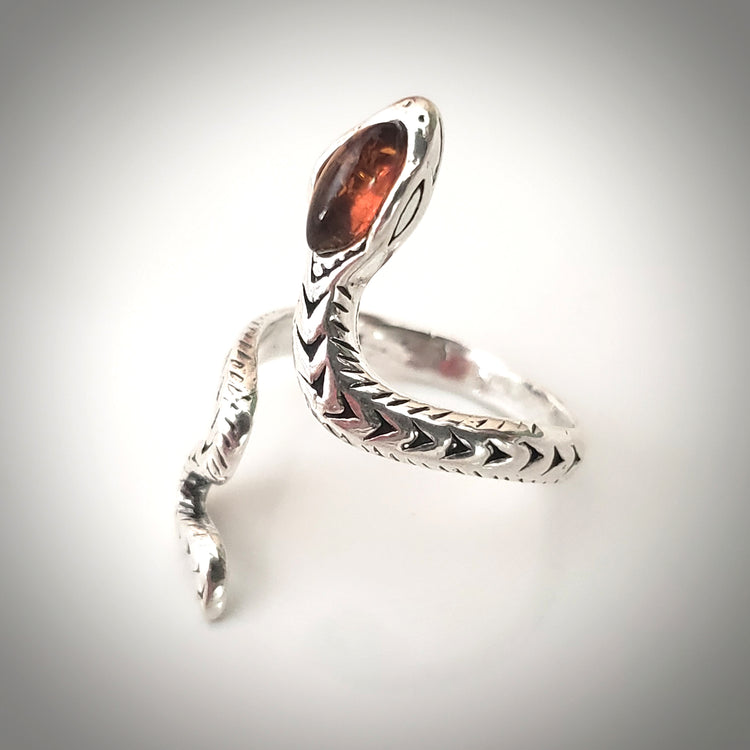 Coiled Snake Ring With Fine Finish – Super Silver
