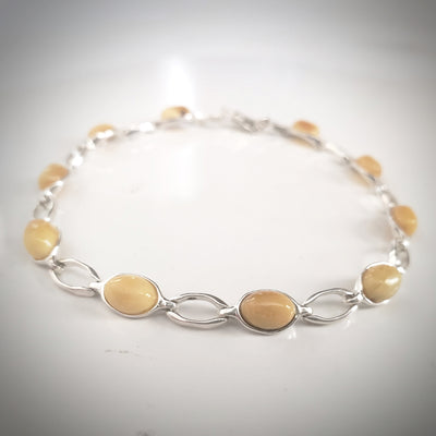 butterscotch oval amber beads classic bracelet